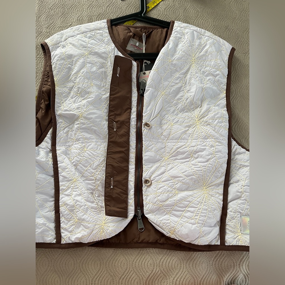 Free People Kacie Reversible White and Brown Vest size small 🆕 - Picture 7 of 13